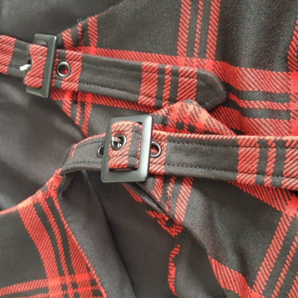 CCX City Chic XXL/24 Red Black Plaid Pleated Buckle Strap V-Neck Dress - Picture 13 of 14